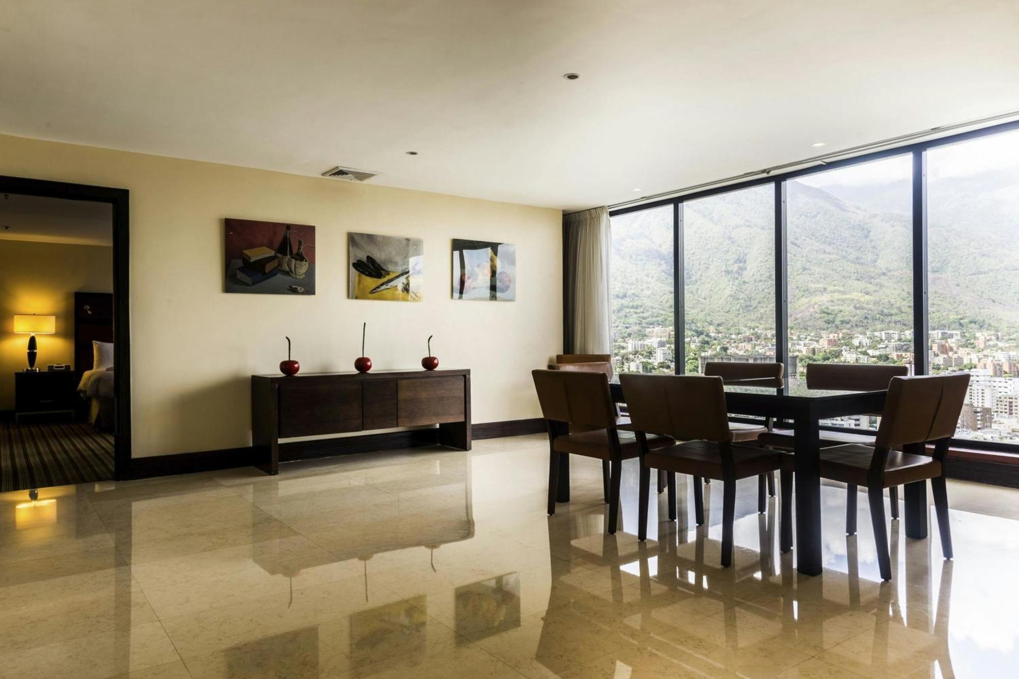 Renaissance Caracas La Castellana Hotel Exterior photo